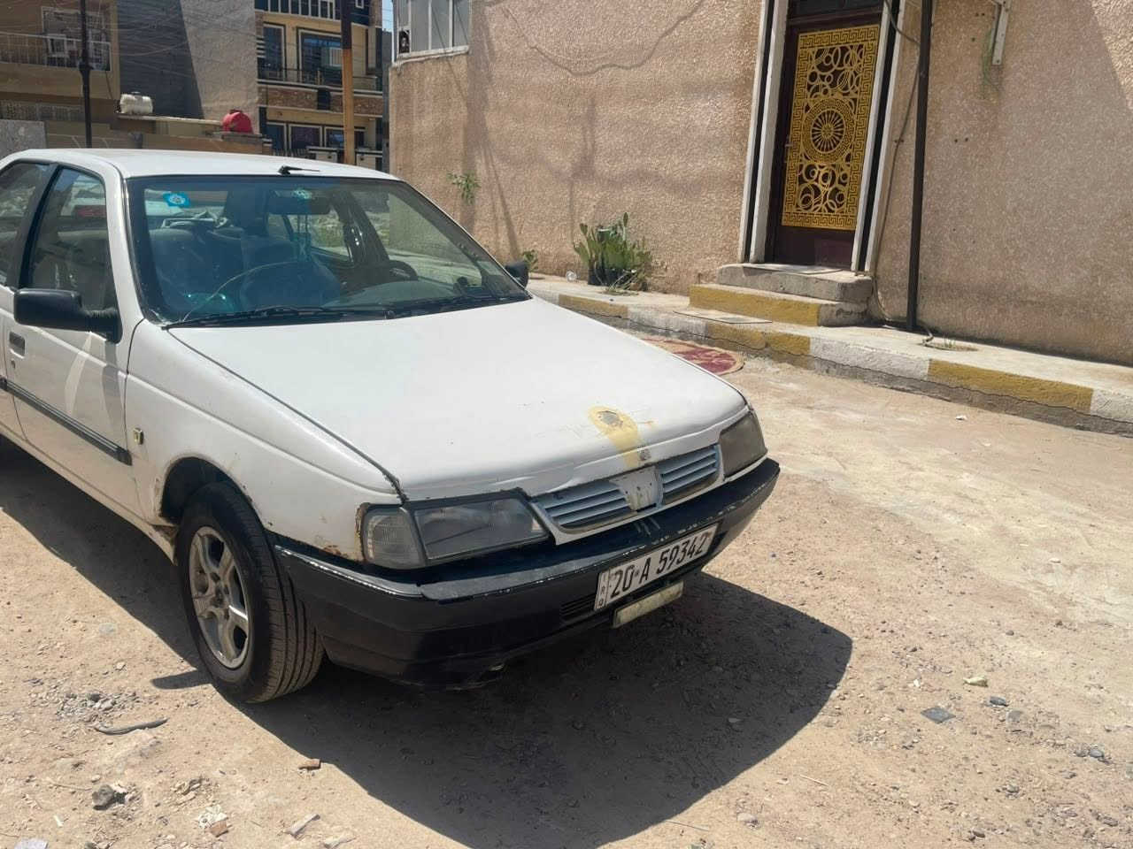 سلام عليكم بيجو روئ ٢٠٠٩ السياره نضيفه  مكينه كير تخم تاير رقم جديد رقمهة ديالى السعر ٢٢  اي استفسار اتصل ***********
