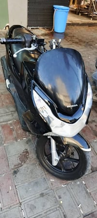 دراجة PCX • هوندا PCX • سكوتر PCX • PCX ياباني • دراجة يابانية • دراجة...