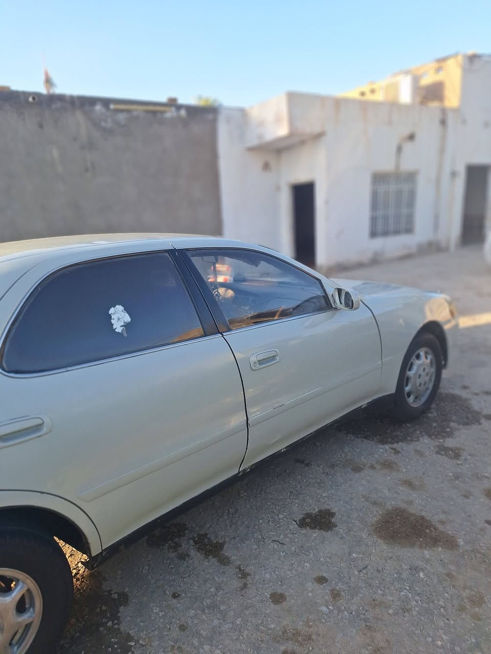 للبيع كرستا نفخ رقم نكليزي مكانه نجف  عباسيه مكينه نضيفه كير جديد تبريد سعره ٤٥ بيه مجال قليل ***********
