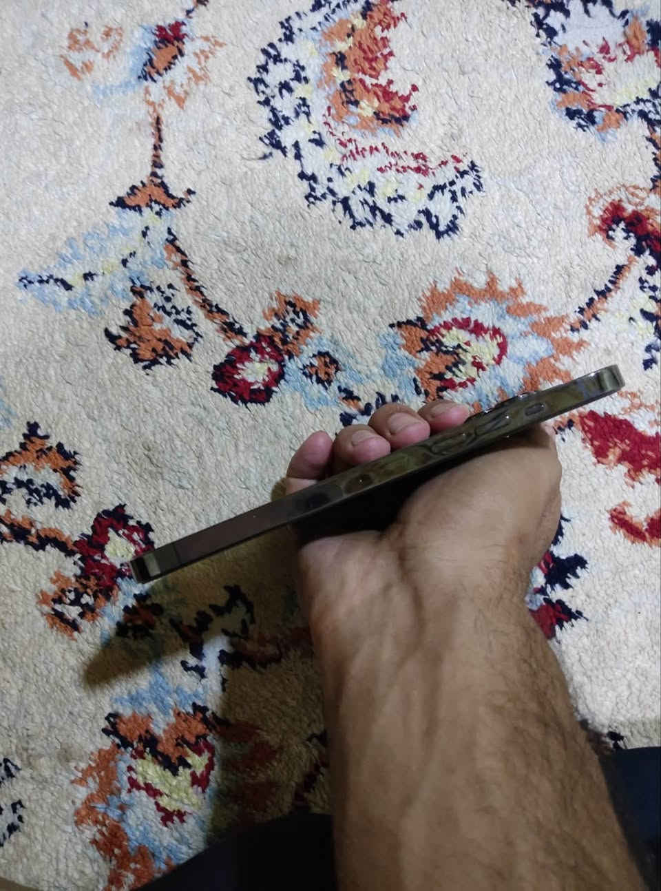 السلام عليكم ايفون ١٣ برو ماكس الجهاز نظيف وما مستبدل بيه اي قطعه وبطاريته ٨٦ حقيقي ذاكره ٢٥٦ +شاحنه اصليه وكفر 
السعر ٧٥٠
مكاني البصرة
الرقم ***********

