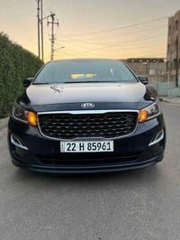 عندي كيا سيدونا موديل 2021 لون چويتي مميز كلين تايتل بدون صبغ كفاله عا...