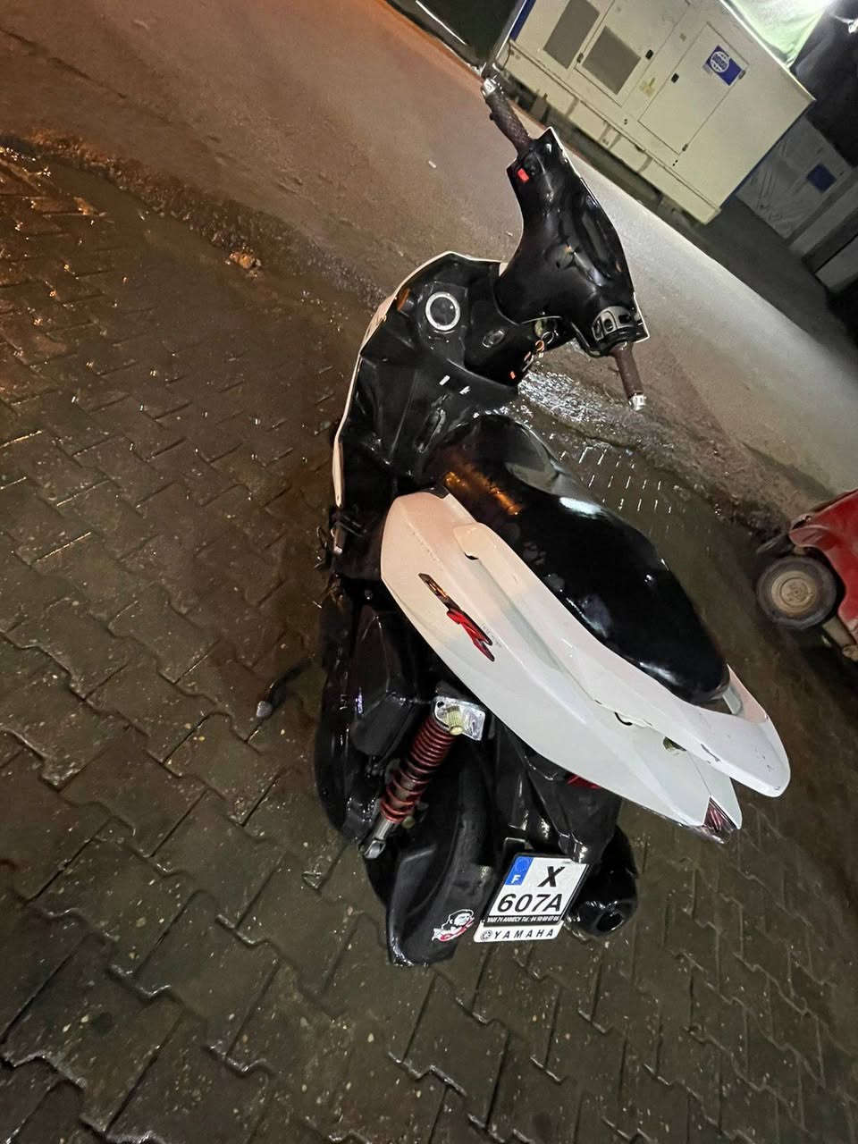 GTR للبيع كفاله عامه مكينه بلادي ممفتوحه كفرات بلادي صارلها 4 اشهر نازله من الرنبه من 
معرض الاخوين كفاله مكينه برغي ممفتوح منها جيب وياك 100 فيتر وتجي تفحص 
سعر 950 قفل شراي الاستفسار *********** او خاص
