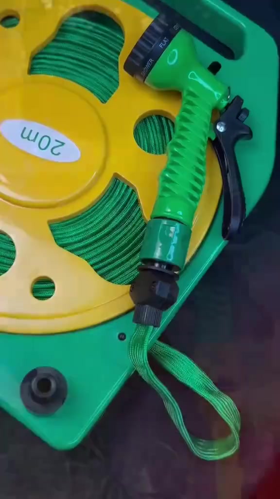 خرطوم المي القديم ماخذ نص الحوش ومخربط وتعبت من هوسة التخزين؟ 😫❌
ستاند وخرطوم المياه المسطح الذكي بطول 20 مترًا وصل! 🔥

تصميم فائق النحافة بسمك 5 سم بس! يعني تخزنه بأي مكان وبدون أي هوسة🦾

خرطوم قماشي متين ومستحيل يتشابك أو يتكسر وياك أثناء السحب واللف ✨

يجي وياه مسدس رش احترافي بـ 7 أنظمة مختلفة لغسيل السيارات وسقي الحدائق ✨

ذراع تدوير خلفي يلم لك الـ 20 متر بثواني معدودة وبدون أي مجهود 💎

اطلبه هسة وخلِي حوش بيتك دايماً مرتب ونظيف


**إذا كنت صاحب هذا الإعلان وتريد حذفه لأي سبب، رجاءا أرسل رسالة إلى الدعم الفني**
