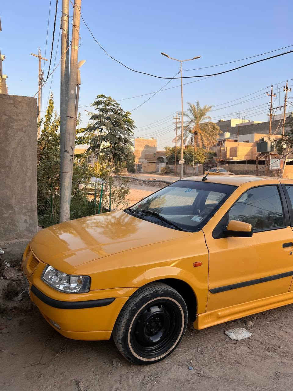 سمند موديل ٢٠١١  
رقم بابل انكليزي بأسمي سنويه وهزه جديده مصفره هيئه وغرامات
مكينه كير حداديه كله كامله  تبريد شغال  خياسات مابيه 
مكان السياره بابل الحله شارع الكورنيش 
***********
