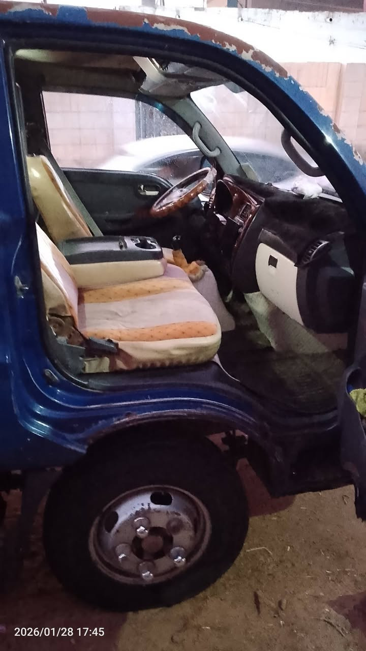 كيه فحل مسكر محور بم ونوزل مديل 2007 سيار نضيفه  سعر 83
***********💁
