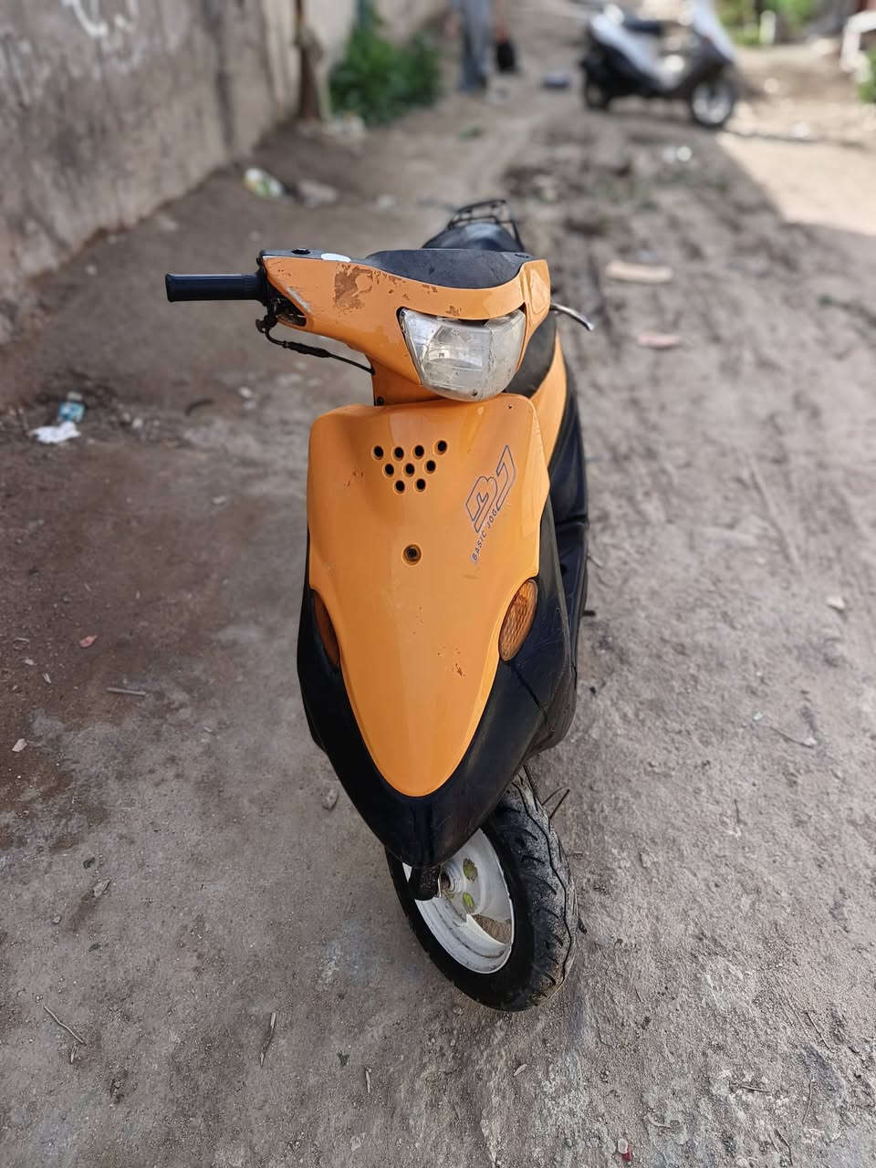 سلام عليكم درجة بيجي لبيع نضيفه كلشي شغال بيه سلف هندر لايت مكينه ناعمه شلعه حلوه  سعره مناسب 250مكان ناصريي مركز وشراي ***********يتصل عله رقم مستعجل عله بيع
