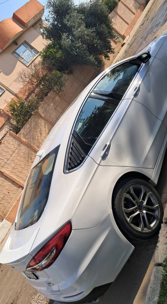 السلام عليكم فيوجن للبيع موديل2019فول مواصفات 1/1 محرك15t شاشة جبيرة رادارات مثبت سرعة تحديد مسار كير ماوس اشارة بل مري حساسات خلفيا تدفا كشن تبريد قطعتين لايت زنون و لد اشارة و يشتغل بدون اشارة و السيارة بل واقع احلا اكثرر و باقي المواصفات معروفة ضرر نص جاملغ الخلف و الدوسة و بابين مبدلين اصلي من امريكا عنوان موصل حي دوميز قرب دائرة الكهرباءتواصل او خاص او عل رقم *********** سعر 120
