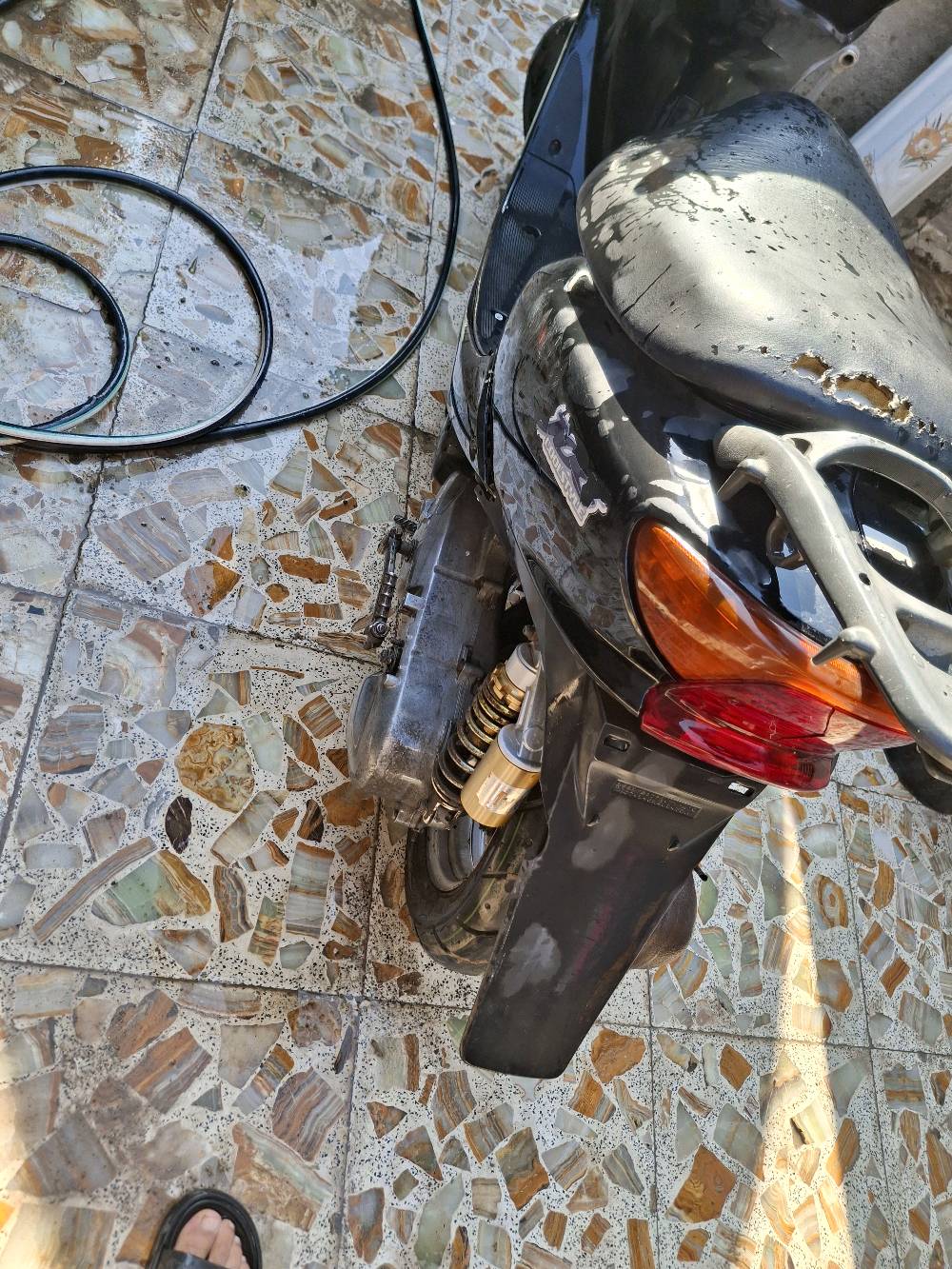 السلام عليكم عندي دراجه عصفوريه للبيع دراجه خير من الله مكينه مكفوله تايرات جدد  سلف هندر شغاله اي نقص مابيهه  بكاني نهايت حيور