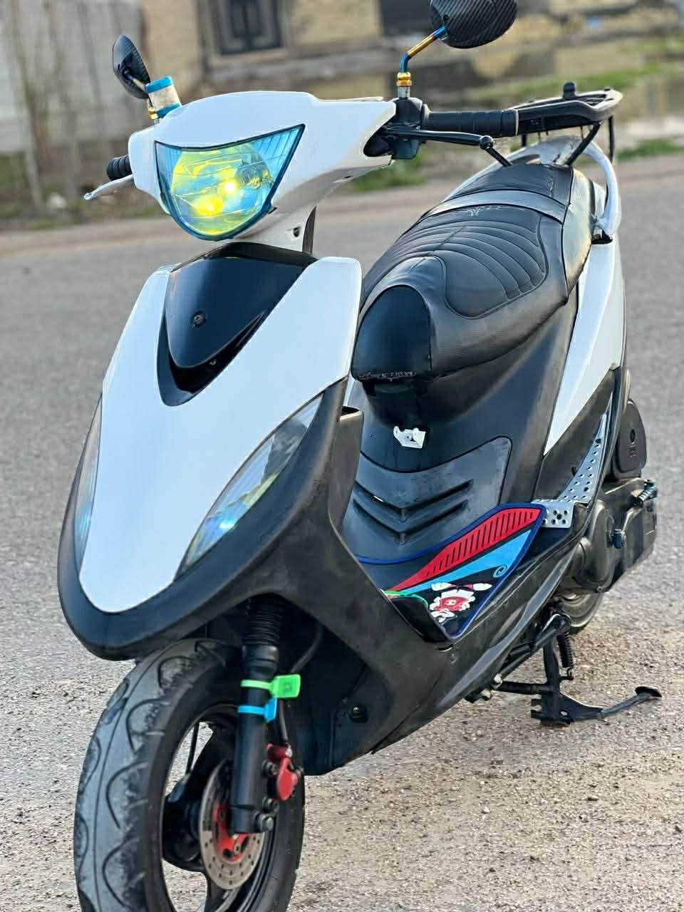 السلام عليكم البيع ماكس عدله دراجه بلاديه برغي مامفتوح بيها كلها ختم واحد ويه السوادات بدون اييي نقص شلعه معدل شك الكاع 600
مكانها بغداد الكرخ 
***********
