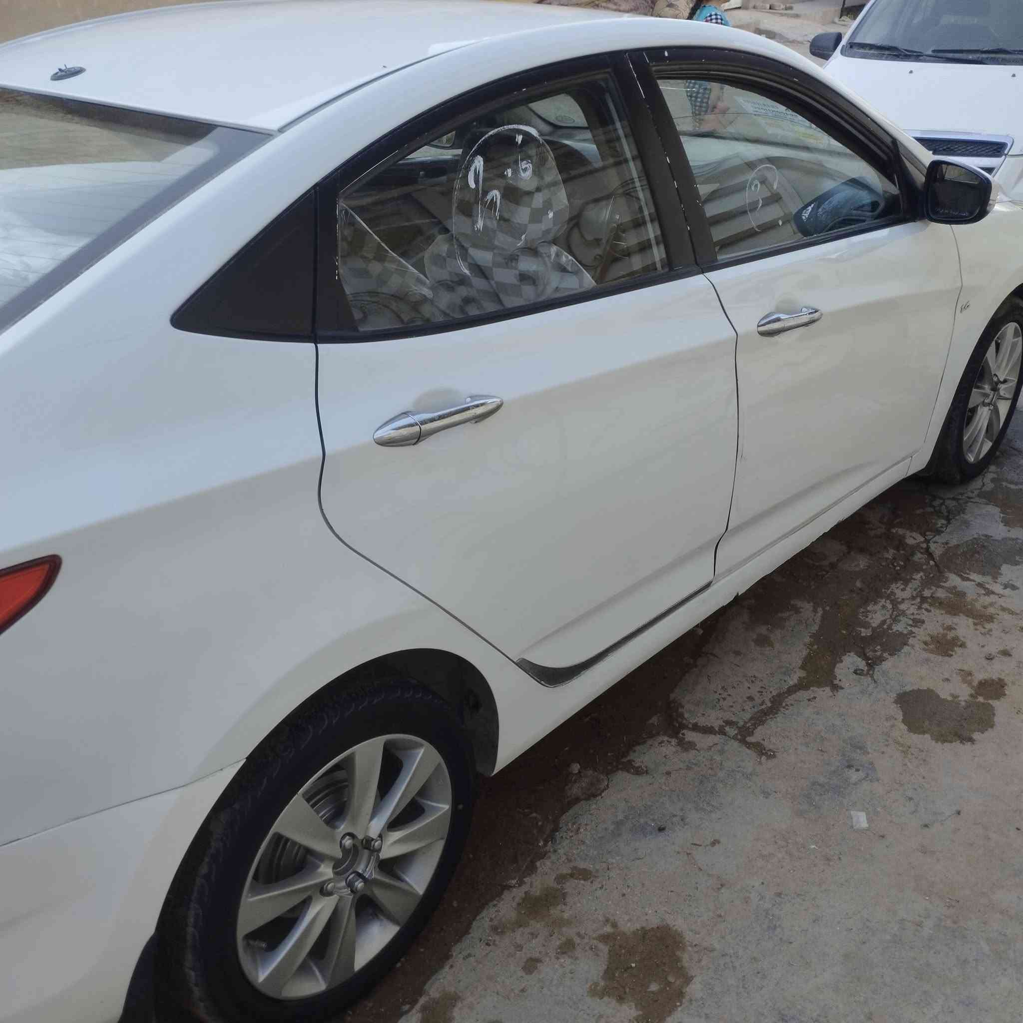 اكسنت ٢٠١٣ رقم مثنى باسمي بيه ٣قطع بدون دواخل السعر ٨٥ النجف قضاء المناذره رقم الهاتف ***********
