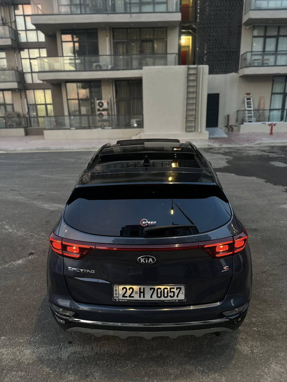 السلام عليكم ورحمه الله
للبيع كيا سبورتج 2020 وارد امريكي فئة ( S ) 
السياره  ماشيه ١٠٠ الف كيلو
المحرك GDI (٢٤٠٠) 
صور حادثها موجود بلمنشور
المواصفات :- 
بنوراما 
رادرات 
قطعتين تبريد 
كشنات جلد + تدفئة تبريد 
بجم (لايت) زنون 
تحكمات ستيرن جهتين 
ويل كب
شاشه كبيره
كامره دواره
نضام (سبورت -عادي- ايكو)
مانع انزلاق 
كروز سرعه
السياره رقم  اربيل ( تريد تحول ، تريد وكالة ) 
السياره حلوه و جاهزه ١٠٠٪؜  وبحالة جيدة جداً 
 مكان السيارة / بغداد حي الجهاد - الامن الوطني 
ملاحظة / السيارة بيها رصعة بالصندوك و بيهه باب سايق والي وراه كلير من امريكا وحادثها فقط بنيد تبديل 

السعر ١٦٣ $ ورقه وسهلة 
للاتصال 📲 ***********
