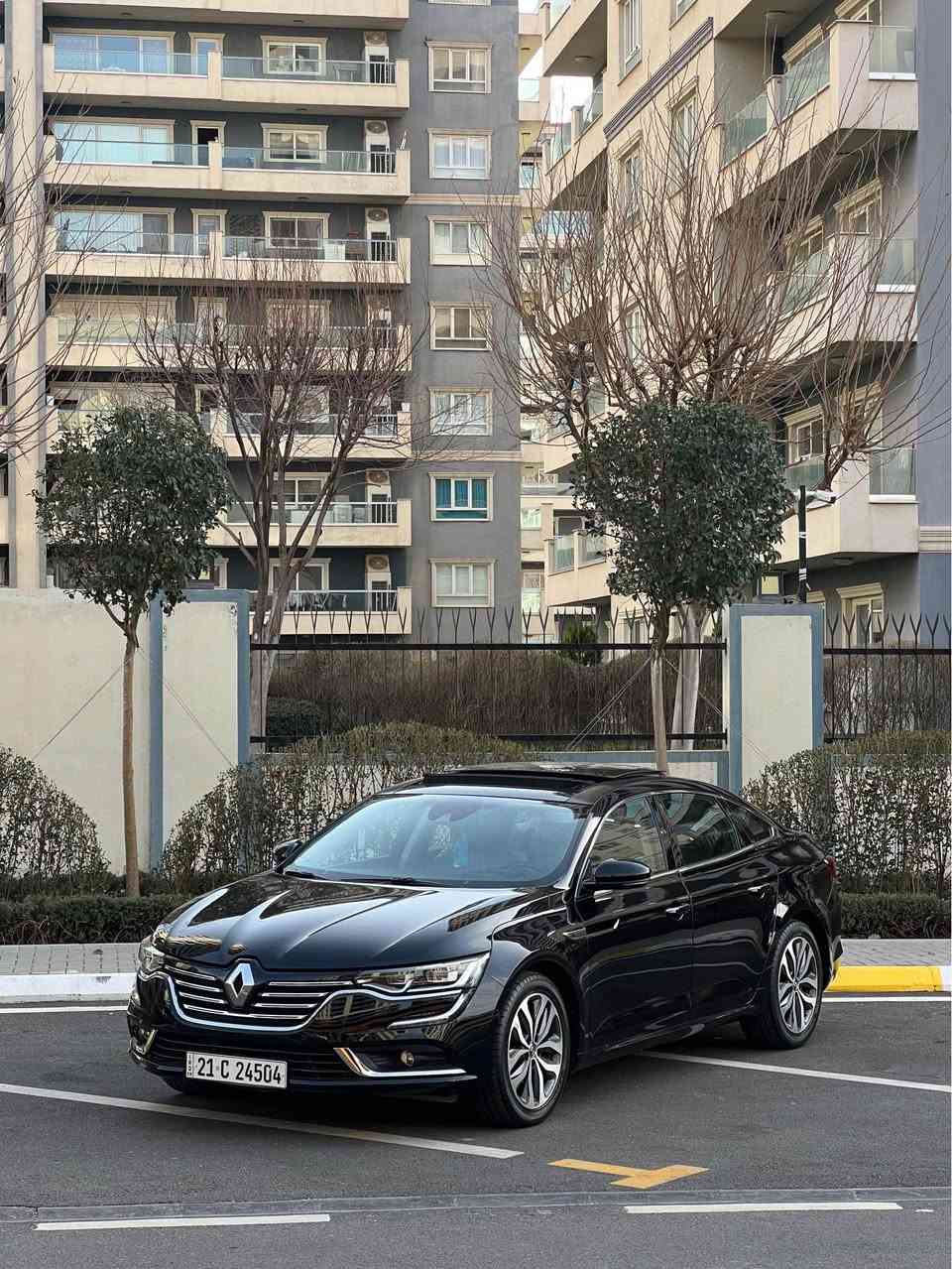 ‏‎ڕینۆ تالیسمان ٢٠١٨ ‎فوول مواسەفات
بێ بۆیاخ 
‏‎مەکینە ١٦ی تۆربۆ
١١٠ هەزار ڕۆیشتووە
سەنەوی تا ٢٠٢٧ ‎تازەیە 
زۆر خاوێن ڕاگیراوە 
ڕۆن و پێش و دوای تازە سێرڤز کراوە 
گێڕ و مەکینە و هەموو گیانی بەشەرت
‏‎کوشن جڵد، سارد و گەرم، کوشن خەزن
‏‎کوشن مەساج
‏‎کوشنی دواوە هیتەر
‏‎٥ مۆدی لێخوڕین
‏Eco, sport, neutral, comfort, perso
‏‎٥ ڕەنگی لیدی ناو سەیارە
‏‎٤ مۆدی گێچ
‏‎ڕاداری خەتی جادە
‏‎ڕاداری ئاوێنە
‏‎حاسەی ٣٦٠ پلە
‏‎ئۆتۆ پارک بە چوار شێواز
‏‎١٣ سەماعەی BOSE Surround Sound

‏‎١٢٧ وه‌ره‌قه‌ و مه‌جاله‌كی زۆر كه‌م
0770 120 9191
شوێن: سلێمانی السليمانية, العراق
