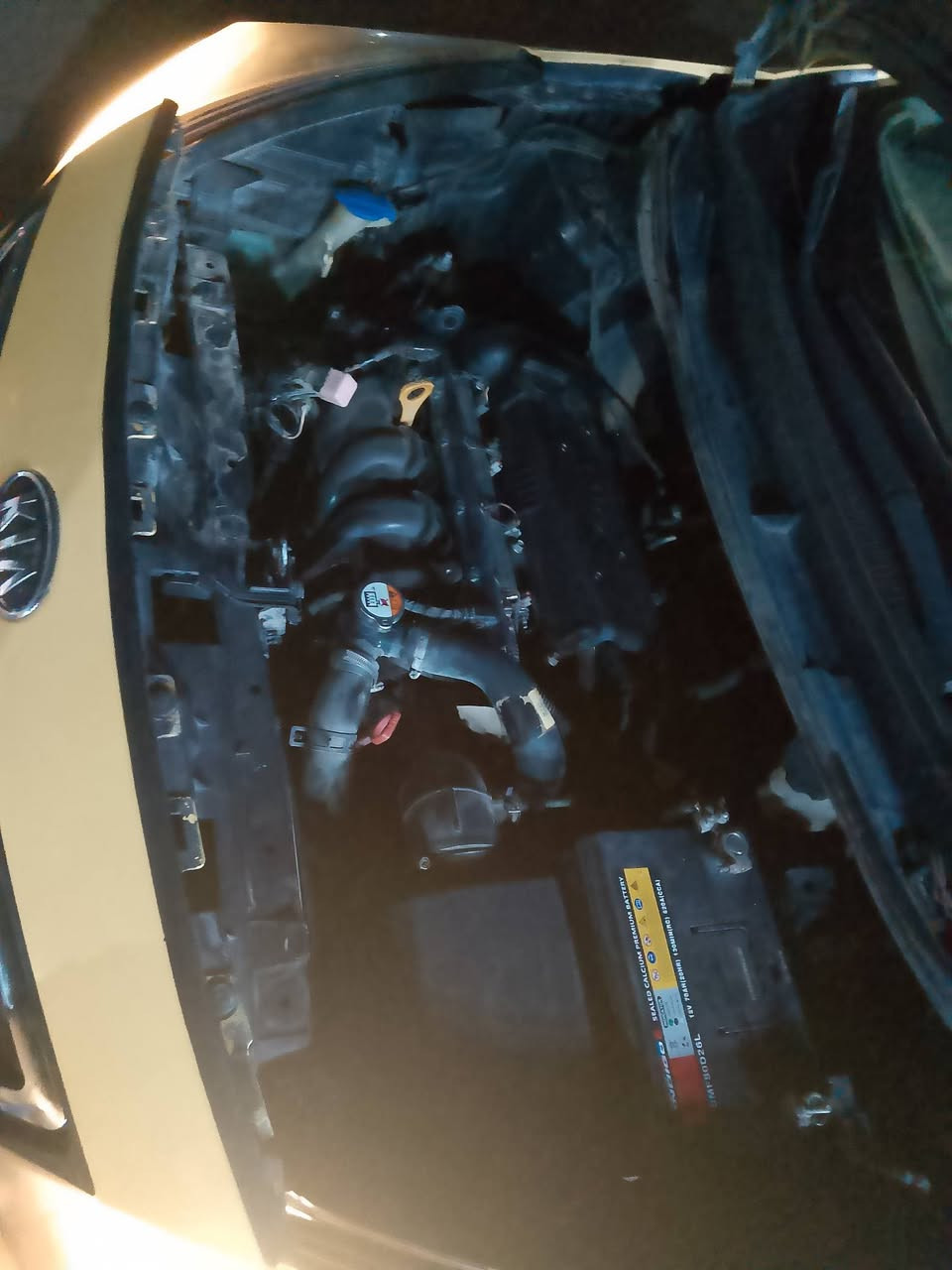 السلام عليكم للبيع كيه ريو موديل
2012 المكينه يرادلها رنكات يعني تفتح مكينه السعر 80 وبيها مجال الرقم ***********
