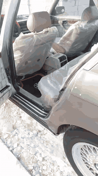 سلام عليكم بي ام  موديل 91سياره كامله رقمها ذي قار مشروع وطني سنويه منتهيه راعيها يمي شوكت ما تردين يحول 
السعر 35وبيها مجال مكاني بصره ام قصر ***********
