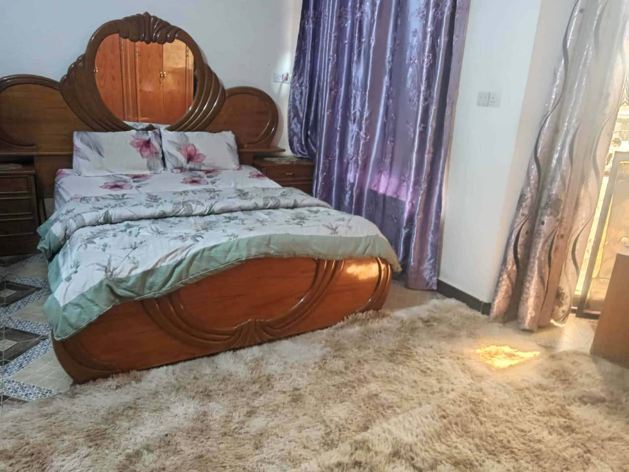 بيت للبيع طابو صرف بحي العداله ظهر المحكمه مساحه 75م طابقين الفوك غرفتين ومخزن وبيتونه والجوى استقبال وصاله ومطبخ وصحياات السعر 120 وبي مجال


**إذا كنت صاحب هذا الإعلان وتريد حذفه لأي سبب، رجاءا أرسل رسالة إلى الدعم الفني**