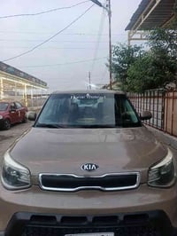 ورحمة الله كيه صول 2015 محرك 2000 سياره جديده بدون صبغ بدون حادث بيها ...