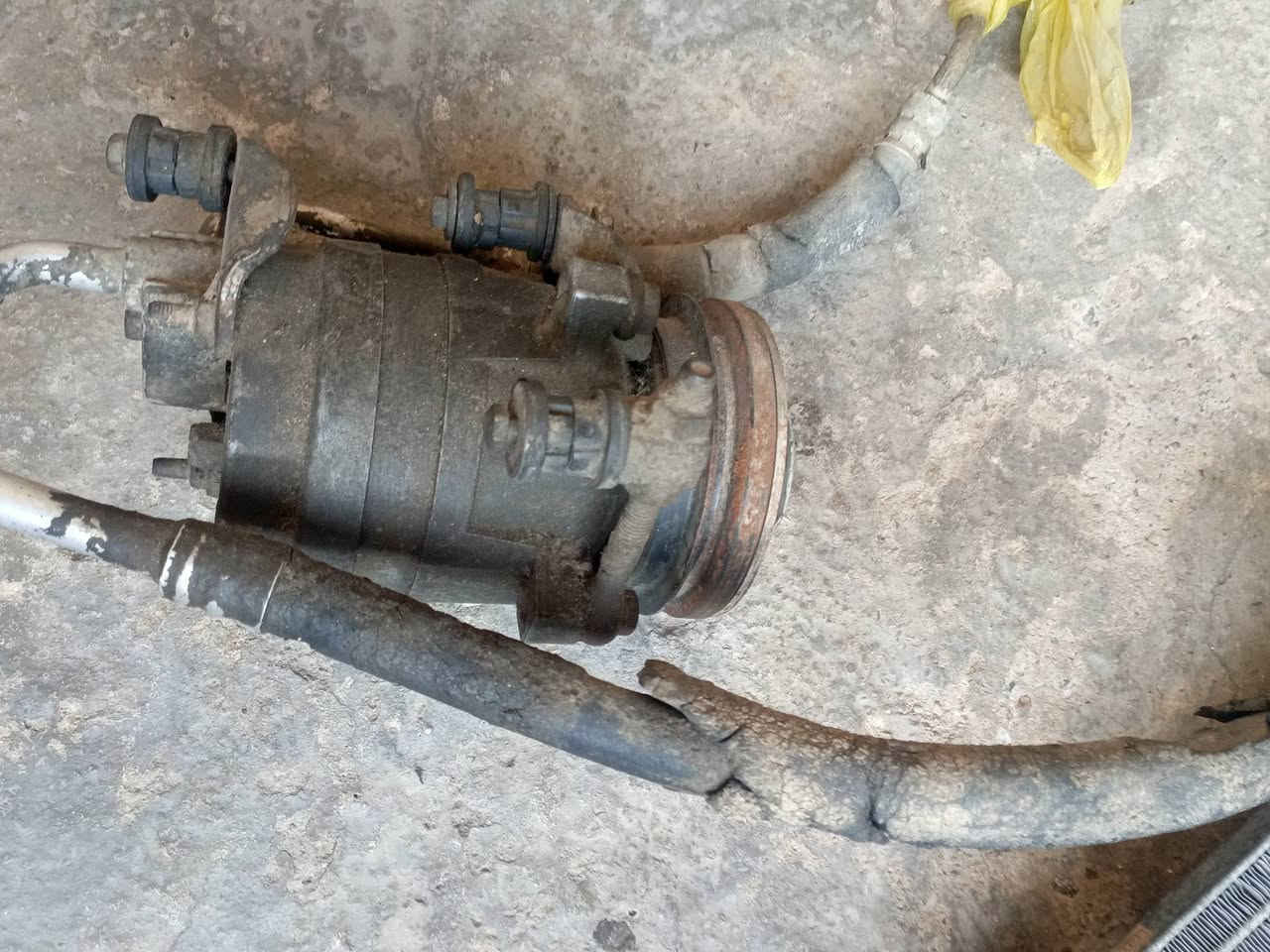 غراض دايو برنس 1/راديتر ويه البطل  تبريد+
2/ كمبريسر تبريد مروحه/3/ يدات باب جه الراكب عدد2+طوافه مال بانزين كلهن شغالات المكان بصره القبله
كلهن .ب200الف


**إذا كنت صاحب هذا الإعلان وتريد حذفه لأي سبب، رجاءا أرسل رسالة إلى الدعم الفني**