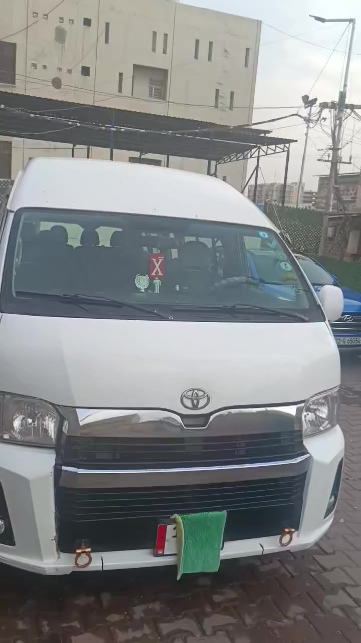 سلام عليكم جنبي للبيعh2 موديل 13 مكينه مكينه كوستر كير اكسل هايسه صدر امامي خلفي هايسه جديد منضومه غاز ويل هايسه تخم تاير جديد سياره معمره دواير بيه ضربه بربع بطويله موضح بل صوره ومعمره  بجم محدث هايسه  مكاني بغداد رقم الإنكليزي الجديد بغداد 120.. رقم الهاتف الاستفسار على الرقم ***********
