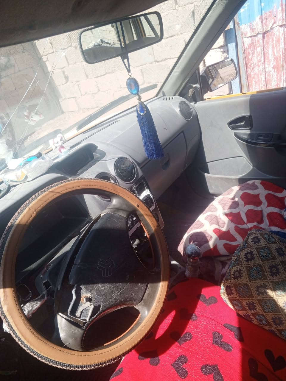 سلام عليكم سايبه موديل 11سنويه كارتونيه راعي ماواصله اتكفل سرقه وعشاير مكينه وكيروحداديه تخم تايرجديد ابوخط البيض بس ماشاده سعر8ورقات وبيهه مجال رقم ***********
