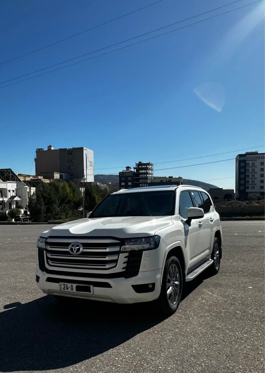 ‏
Toyota Landcruiser 2022
‏‎ضمان شركة SAS
ماشييه ٨٨ الف  كم 

‏‎المواصفات :
- GXR 
‏‎- فتحة سقف ( سلايد ) 

-٣ شاشات 

- شاشات ترفيه خلفية

‏‎- مقاعد جلد 

‏‎- مقاعد كهربائية 

- مقاعد امامية تبريد 

- ⁠تبريد وتدفئة امامي خلفي 

‏‎- بصمة الابواب 

‏‎- صندوق كهربائي

‏‎- مصابيح LED و زينون

-7 راكب 

-شحن واير ليس 

-حساس امامي خلفي 

‏‎- حجم العجلات 20 inch 

مكفولة كفالة عامة من الدعامية إلى الدعامية

‏‎ بدون صبخ .بدون بارد 

محرك كير بشرط مامفتوح
رقم دهوك دهوك, العراق


**إذا كنت صاحب هذا الإعلان وتريد حذفه لأي سبب، رجاءا أرسل رسالة إلى الدعم الفني**