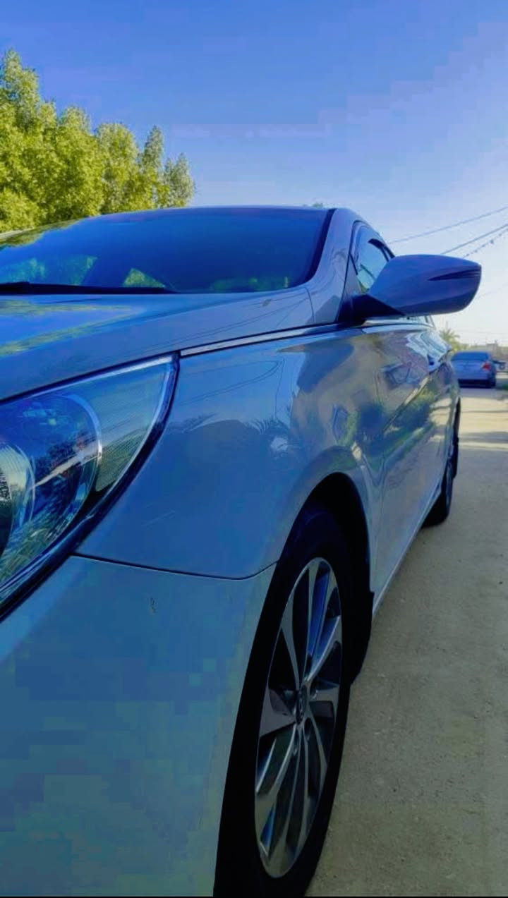 سلام عليكم سوناتا موديل 2013 خليجي فول عده  الفتحه داخل ابيض
رقم بغداد 
حجم المحرك 2500 كبير دوش المرغوب 
السياره فول
بصمة ابواب لمس  
 
- كشن كهرباء  
- كشنات تدفئة تبريد
- 4 رادرات امامي وخلفي وجانبي + توقف تلقائي
- اشاير في المري + نفطة عمياء في المري
 + تحكم عام على السياره
- سستم صوت 
- لايت امامي زنون ثلجي فد شي
- هاندبريك بصمه + اوتو هولد للتوقف في الازدحامات
- شاحنة طوارئ شحن سريع
     منفذ USB امامي خلفي 
كامرات امامي خلفي 
شاشه جديد 
- نظام المساعده على الاصطفاف
- ويل يخبل
- ⁠ تايرات جديد 
- 4 وضعيات قياده 
- نظام تحديد المسار 
- مثبت سرعه 
- كير فول  
سعر مناسب جدا 
 استفسار اكثر ومعرفت السعر  اتصال  عله 
الرقم ***********مكاني بابل حله
