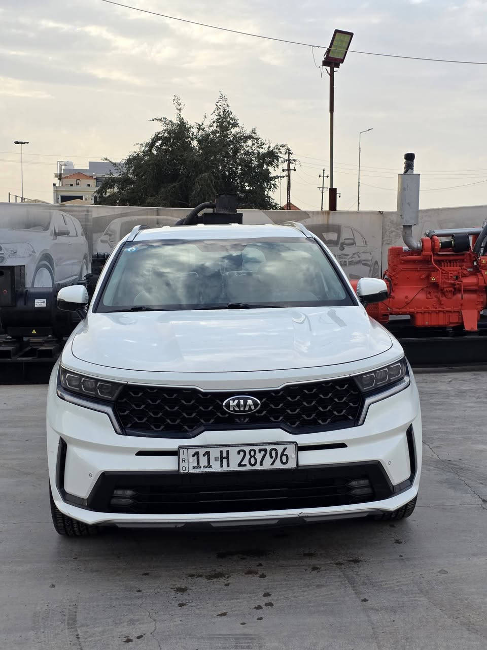 السلام عليكم اخواني
سيارة كيا سورينتو للبيع

🔹 التفاصيل:

▪️ الموديل: 2021 (خليجي)

▪️ كفالة عامة من أي ضرر ما عدا رصعه موجوده بالصور

▪️ سعة المحرك: 6 سلندر

▪️ الممشى: 71 ألف

▪️ رقم بغداد (تحويل مباشر)

📍 الموقع: كوت / مركز المدينة

💰 السعر: 275 وقابل للتفاوض

📞 للتواصل: ***********
