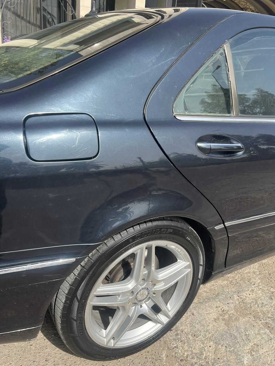 مارسدس S350 موديل 2003
فول مواصفات 
نظيفة جدآ
ماشية 120 الف
السيارة طويلة تحكم برداة
مكفولة من الضربة 
بلادية نظية جدآ
محرك مكفول 
كير مكفول 
تبريد كامل 
داخل نضيف جدآ
برداة خلفية 
ويل اصلي مارسدس 
تايرات جديدة 
حدادية قبل اسبوع بدلة كاملة
السيارة دبل جوبلس 
كلة بلاد مابية اي تحوير 
السعر 138
بية مجال 
المكان اليرموك 
اتصال واتساب ***********
