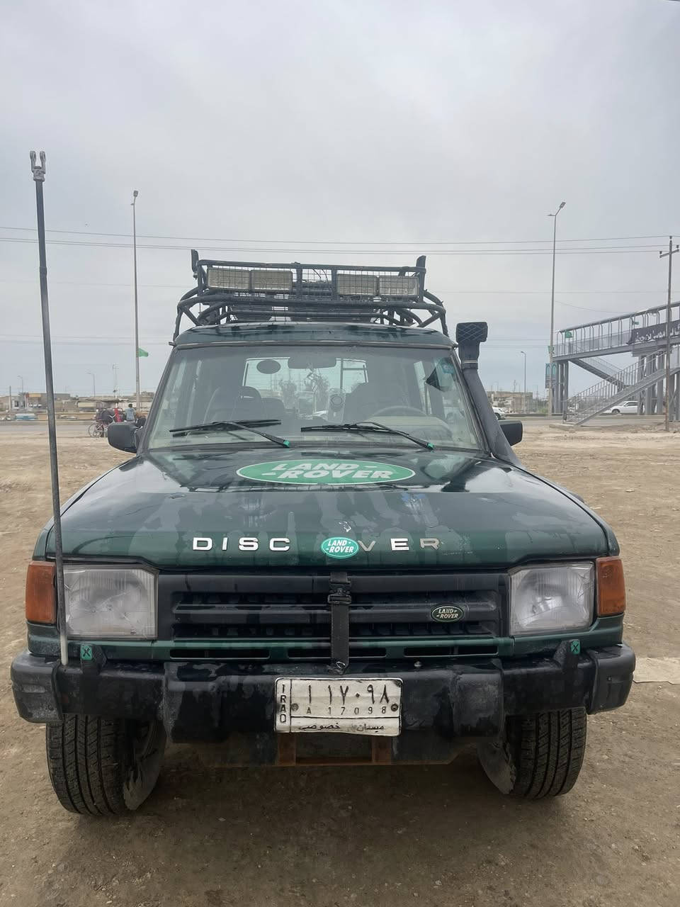 للبيع (دسكفري) موديل ٩٤ محرك 4200 كير لوكير محرك جديد اكسلات جدد السياره حلو كلش مثل مموضح بصورة  كل نقص ما بيها بس عوزها باب خلفي مال جنطه وبس 
للمعلومات الاتصال على الرقم  السعر ٥٥ وبيها مجال 
***********
