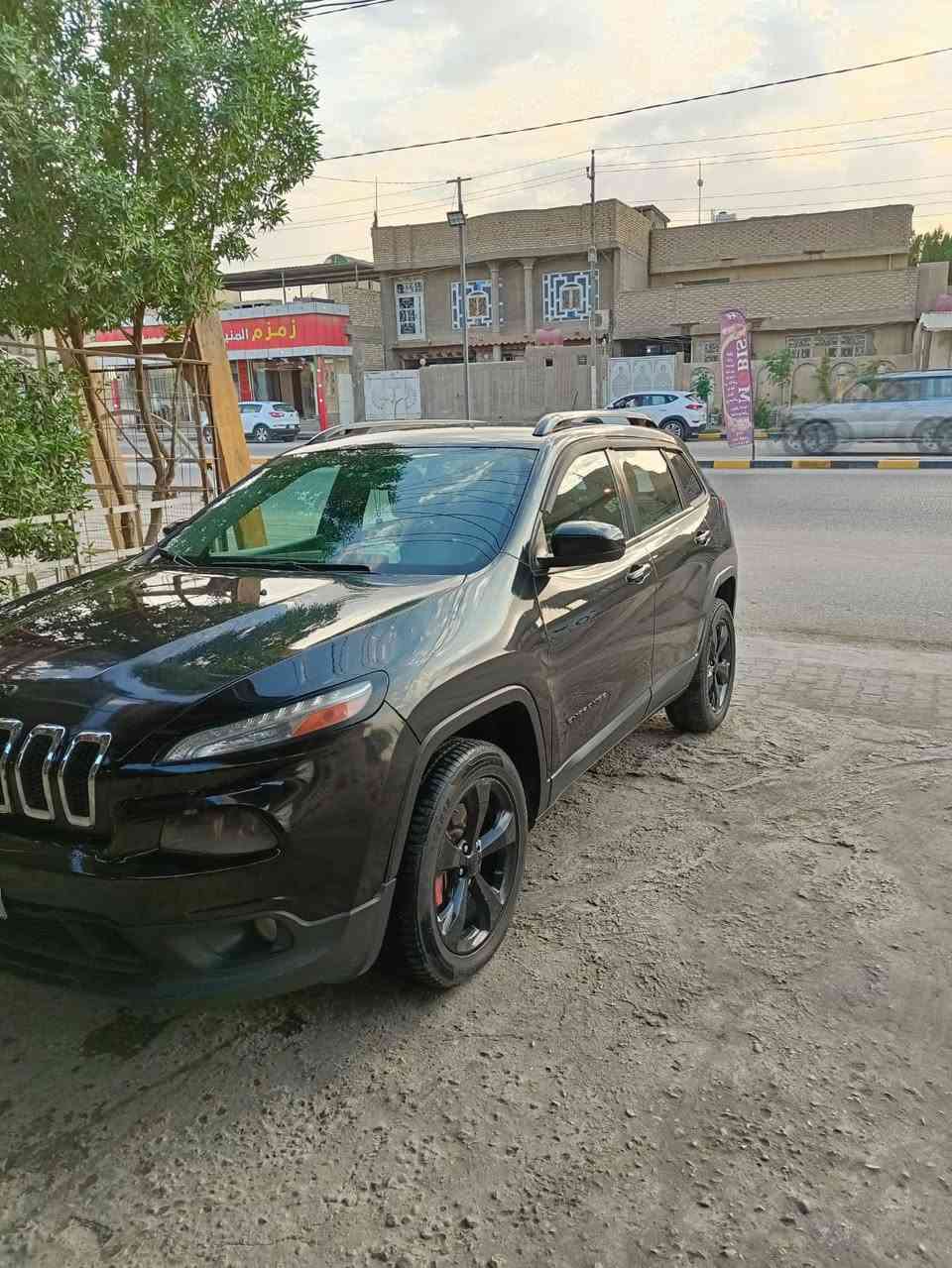 جيب بزون 2018.فول عده الفتحه السياره بلاك توب اصل بدون ايرباك بدون دواخل ماشيه 160 الف كيلو محرك 6سلندر برغي مامفتوح بيهه ضربه براس البنيد مصلح نفسه بدون تبديل اوتو هولد .اوتو ستوب شاشه جبيره كير 9نمر اي تي .سبير مانازل تخم تاير وهواي مواصفات .رقم دولي الجديد .نجف .السعر 150.
***********
