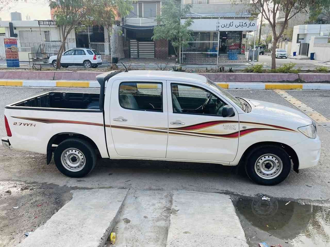 مەرزیە 2009 فلاحی
سیارە حلوە و کاعدە بدون مصرف 
تایرات جدید صدر جدید دواخل جدید
رقم و سنویە باسمنا جدید لحد 2029 
کوبون بنزین موجود 
سیارە بیها ضرر نص باب صبخ بدون دواخل 
گیر و محرك بشرط بدون صرف و بوخار 
مکان سیارە کرکوک 
السعر خابر رقم 
***********
