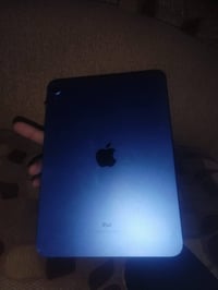 آيباد ١٠ • ٦٤ جيجا • بطارية ٩٠٪