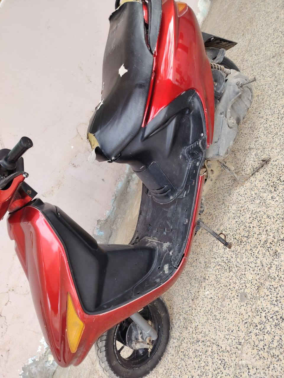 دراجه فراشه رمبه صارلهاا شهر من نازله من الحاويه مكاني الهاشميه الشراي يتدلل السعر 500 وبيهاا مجال اتصال ***********
