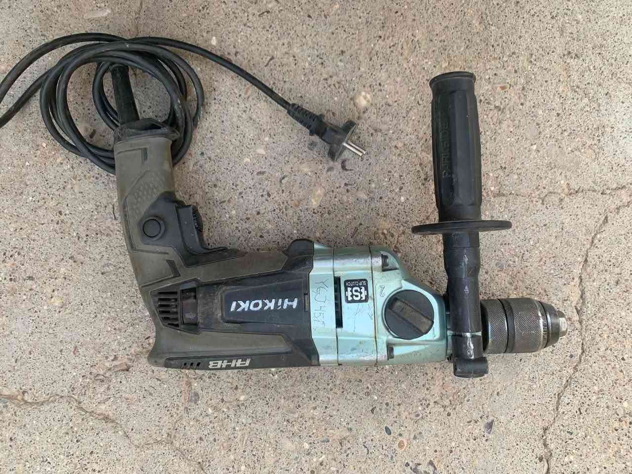 للبيع دريل مطرقي HIKOKI DV21V أصلي
للتواصل عالخاص او الواتساب ***********

