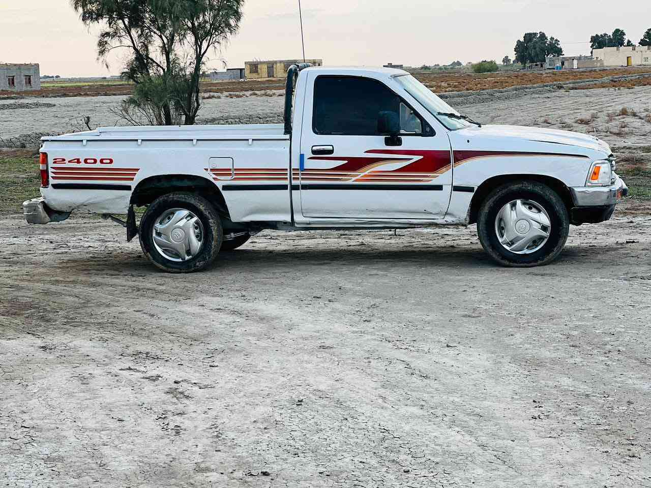 سلام عليكم للبيع تيوته 90رقم الانبار مشروع وطني شرط تحويل ثاني يوم سنويه جديده كير ومحرك وشاصي لشرط مكفولات سياره حلوه نضيفه مالت جناي جاهزه من كلشي صبق حزام جماليه فقط شرط لادعمه ولا كلبه سعر 30وبيه مجال مكان سماوه الخضر  ***********مكلف بنشر خابر صاحب سياره ترهم مراوس
