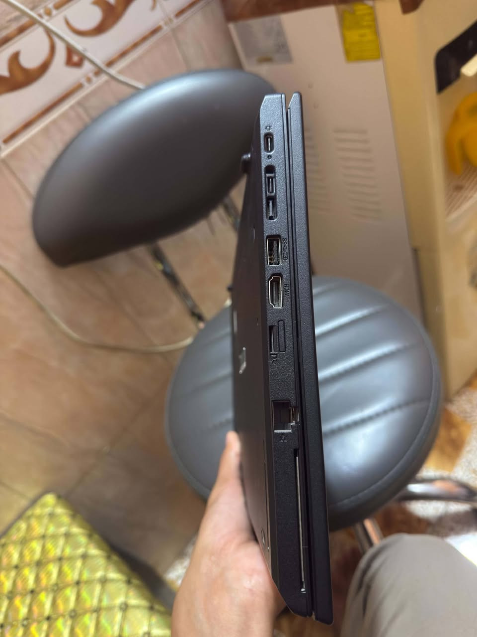 سلام عليكم
لابتوب لينوفو للبيع 
المواصفات مثل ما موضحه بالصوره 
شحن تايبسي 
معالج I5-8U 
كرت شاشه intel UHD graphics 620 4GB (share)
سعر 250 
بيها مجال 
للاستفسار خاص وهذا رقمي ***********
مكاني ديوانيه
