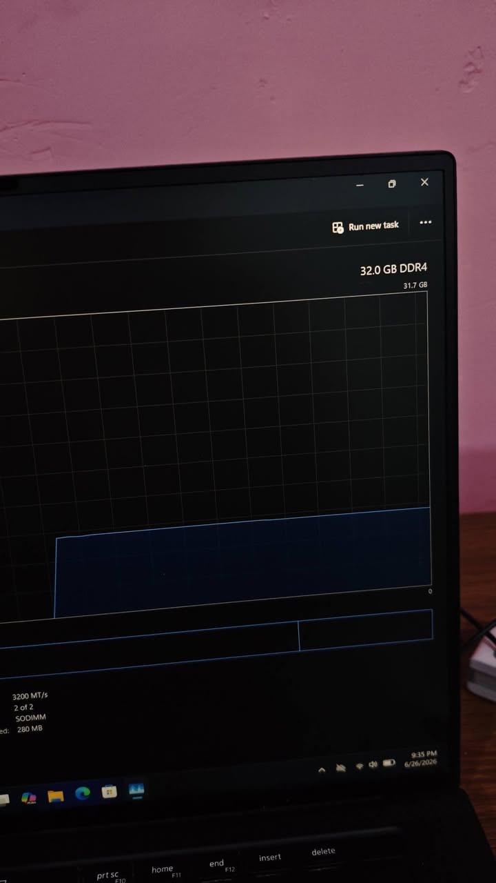 Dell Precision 5560
المعالج: Intel Core i7-11850H 
​الذاكرة (RAM): 32GB DDR4
​كرت الشاشة: NVIDIA T1200 Laptop GPU  
​التخزين: 512GB SSD NVMe 
لابتوب سلم شحن تايب سي سريع شاشه 
بدون حواف وسلس كلش 
​السعر 850 وبي مجال بسيط ادخل خاص او علقلي وتدلل


**إذا كنت صاحب هذا الإعلان وتريد حذفه لأي سبب، رجاءا أرسل رسالة إلى الدعم الفني**