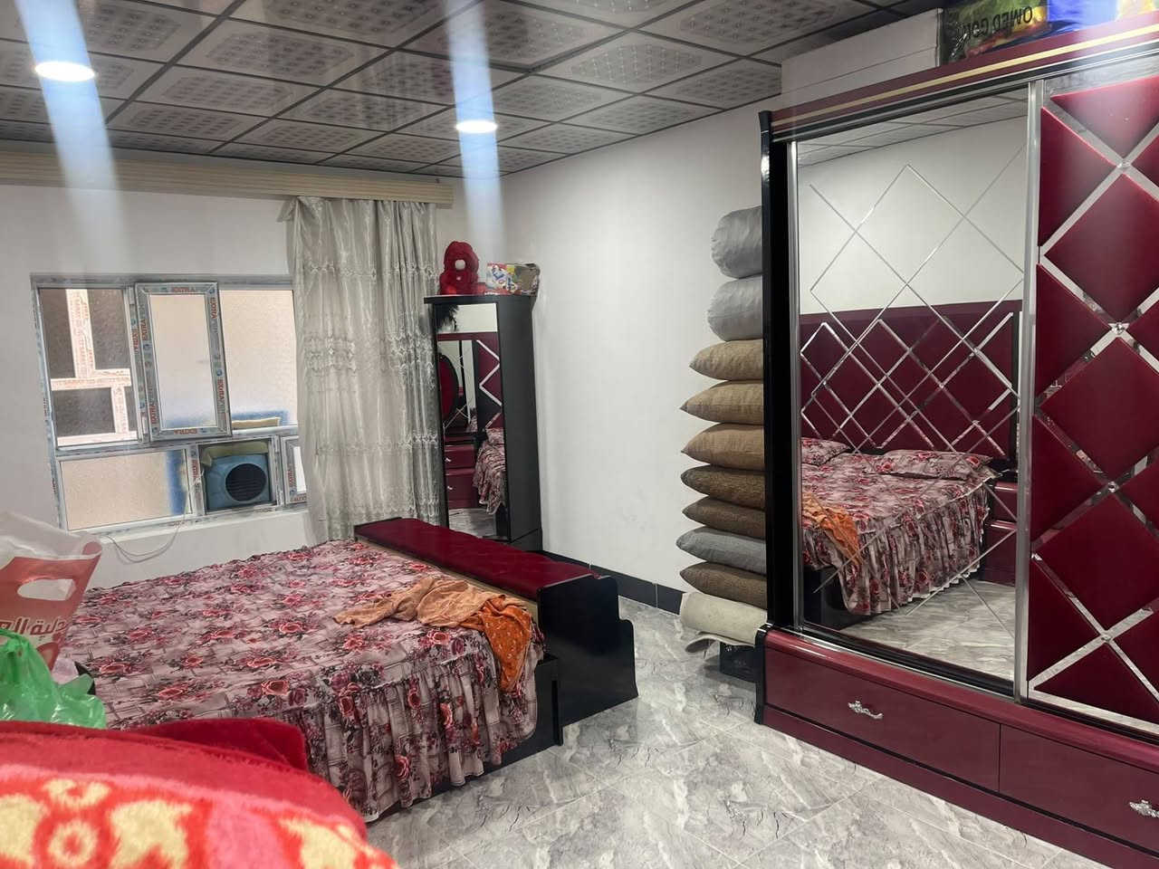 بيت للبييع ٣٠٠ متر طابقين العنوان كركوك حي النصر الاولى قرب جامع التابعين البيت صالح للسكن نظيف الاستفسار مراجعة مكتب الصالح للعقار كركوك حي النصر شارع الوسط 
الاتصال
***********
***********
