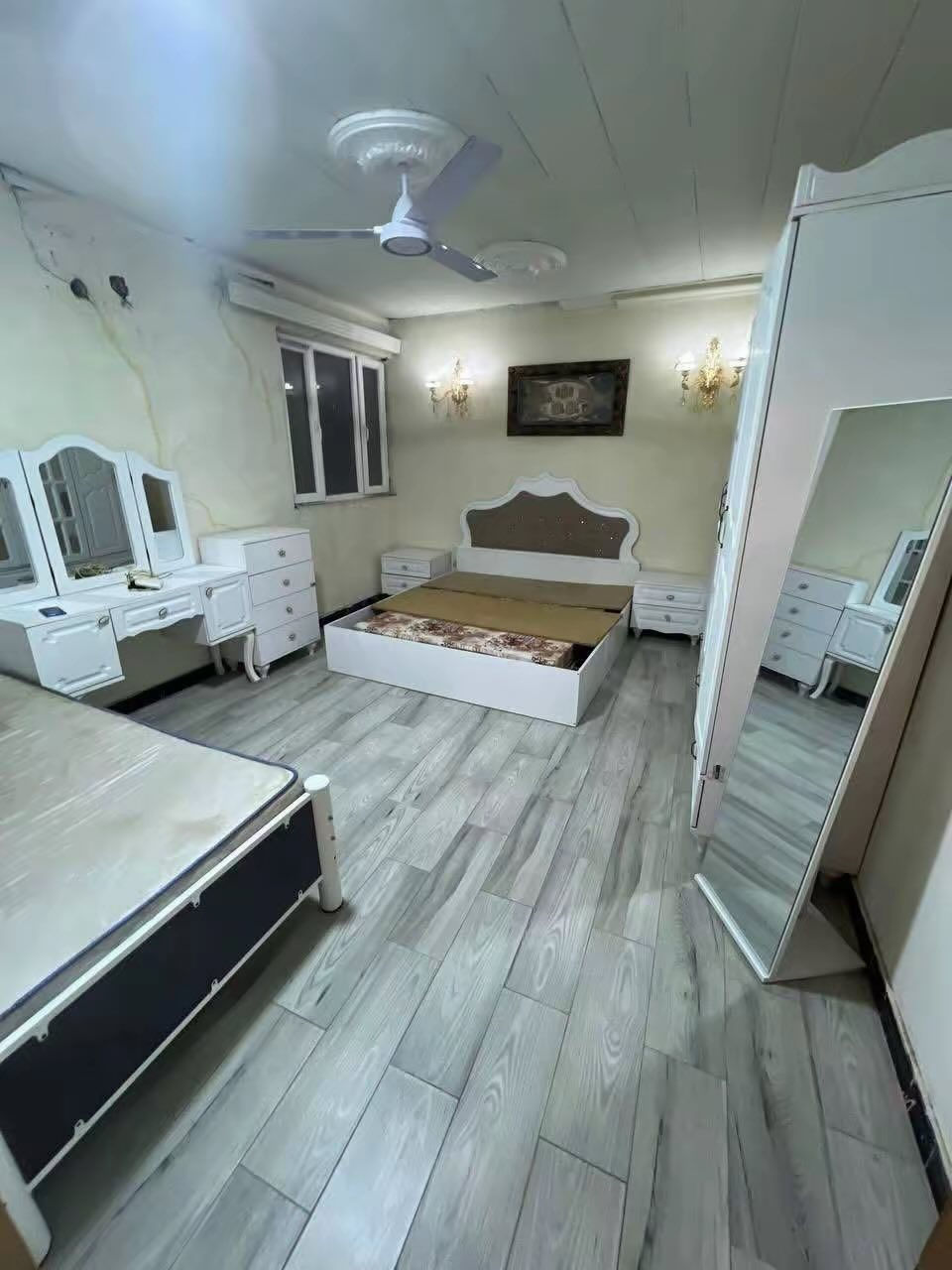 شقه موثثه بلجبيله ايجار ٨٠٠ الف 
طابق اول معزول 
***********
