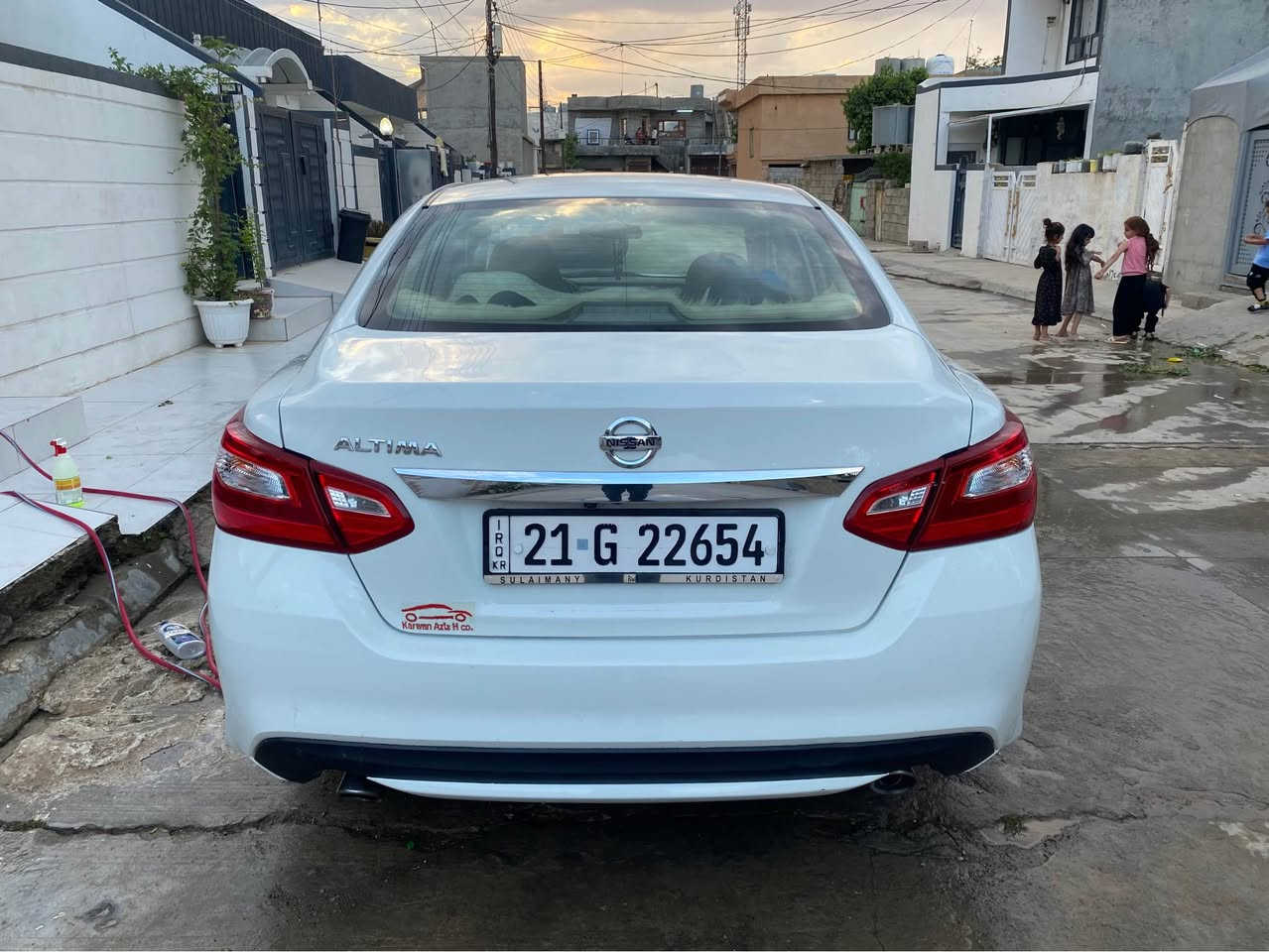 التيما ٢٠١٧به ناوي خؤمه وه يه تا٢٠٣٠هه موشتيكي تازه يه به شه رتي گيرومه كينه وهه موشتيك جوارتايه ي تازه ي له ژيردايه دوباجه وبه له يه كي بجوك ي بؤياخه به بئ ده عمو ليدراوي بيش وبشتي كه بسه ئيرباگي بيلا دي نه ته قيوه  سه ياره كه هي ده ستي خومه هي مه عره زنيه 
ژماره ي ته له فون ***********ڤايبه رووه تسئه بي له سه ره حلبجة, السليمانية
