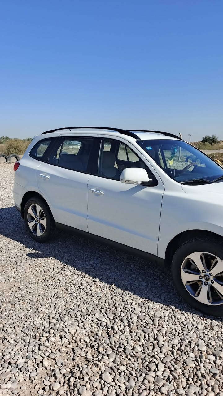 ياللة
سنتافي ٢٠١٢خليجي فول موصفات 
محرك 6سلندر  
بصمة بصمة اوباب 
اشارة بل مري مري شفط
حساسات 
كامرة خلفية
 ما شية 93

٣ قطع تبريد 
كشنات جلد.    
كشنات كهربايايات 
تبريد ثلج 
٧راكب 
تخم تايرات
كير و محرك كفالة عامة
 سيارة جاهزة على اخر حباية 
السعرة (174)وبية مجال 
مكان سيارة بابل 
‏‪***********
