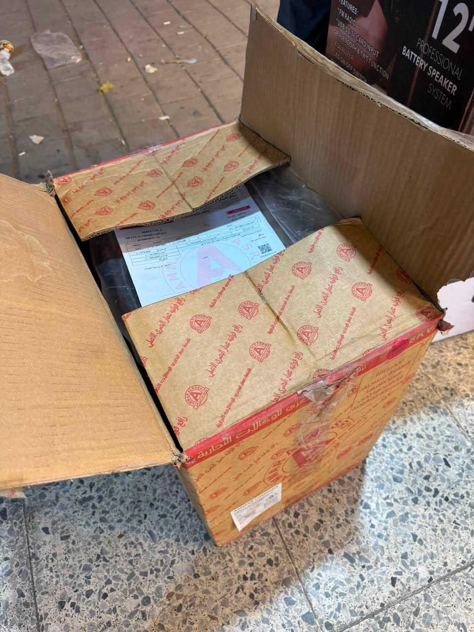 السلام عليكم اخوتي جهاز رافع فولتيه بعده بالكارتون جديد الله شاهد ممشتغل مال موكب اخذنا وماستفادينه منه   من شركة عمار البصري  قدرته 35 امبير الي يفيده يتصل برقم واني بخدمته ***********
