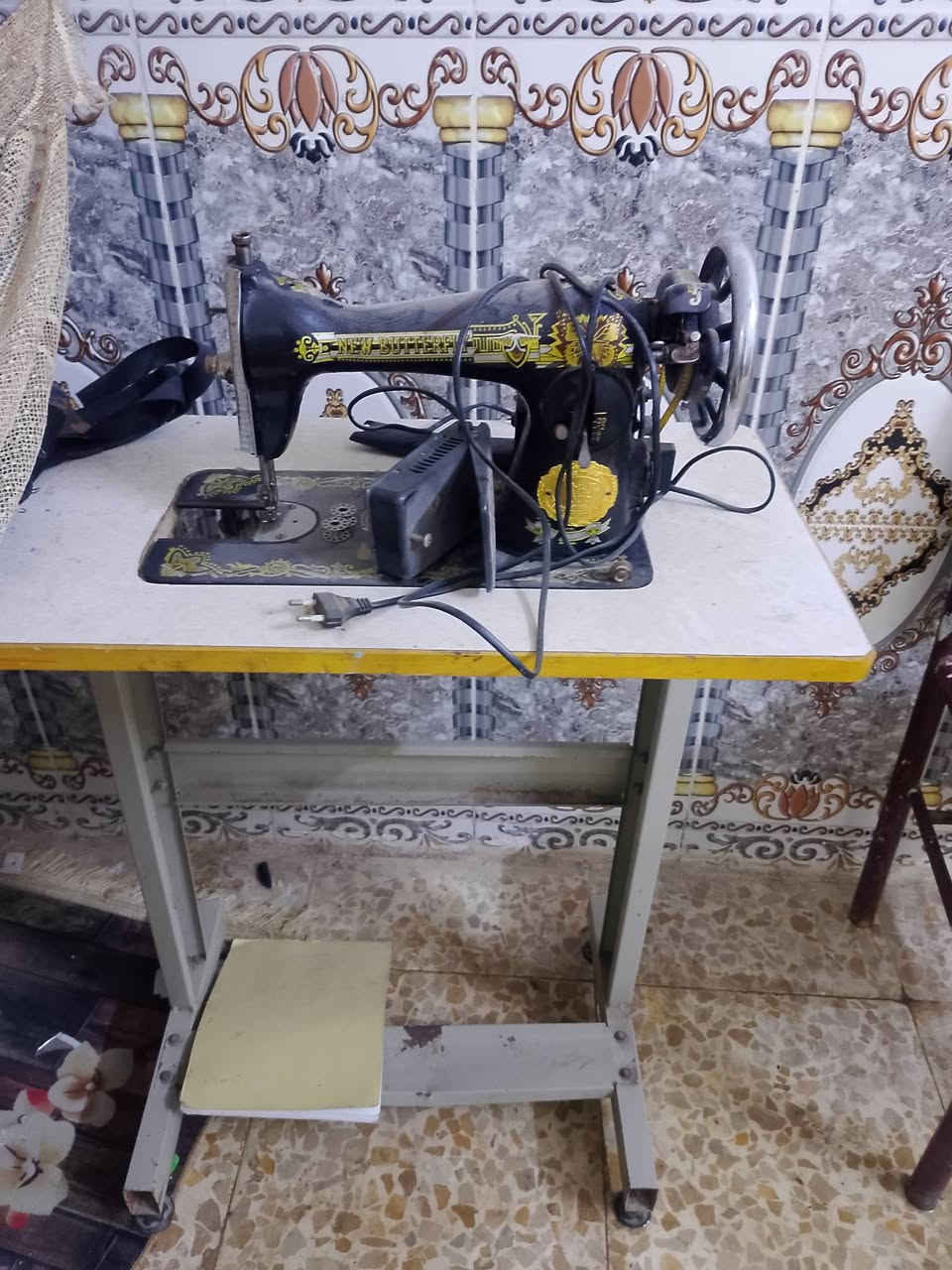 سلام عليكم عندي غراض للبيع سندويج ١٠قطع طول الوحده مترتين و٣٠ وعند جربايه ام النفر وعندي جهاز الستنساخ يشتغل وبراد مي جديد ومكينه مستعمله اسبوع وهذا الترمز كلمن وسعره اليريد يخابر هذا رقمي بي واتساب ويدلل ***********
