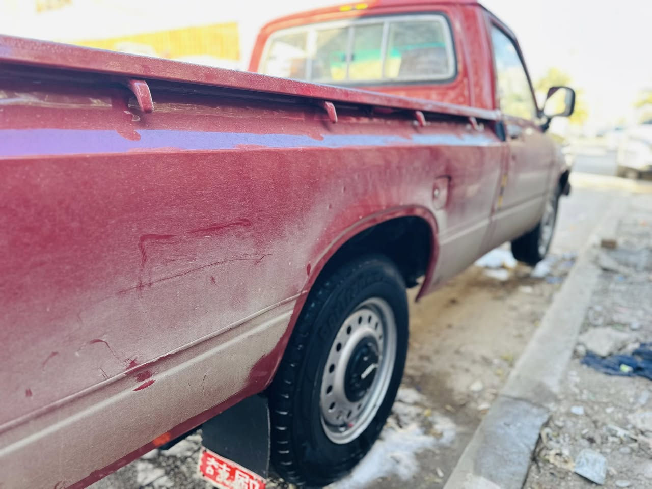 سلام عليكم بيكم تيوتا موديل 1982
معمره وجاهزه مصبوغه جماليه 
كير محرك اكسن شرط جديد 
سيارة جاهزه مابيه نقص 
تخم تاير جديد سبير جاهز 
رقم بغداد دولي تحويل بسمك 
مكان سياره بغداد 
*********** الهاتف
