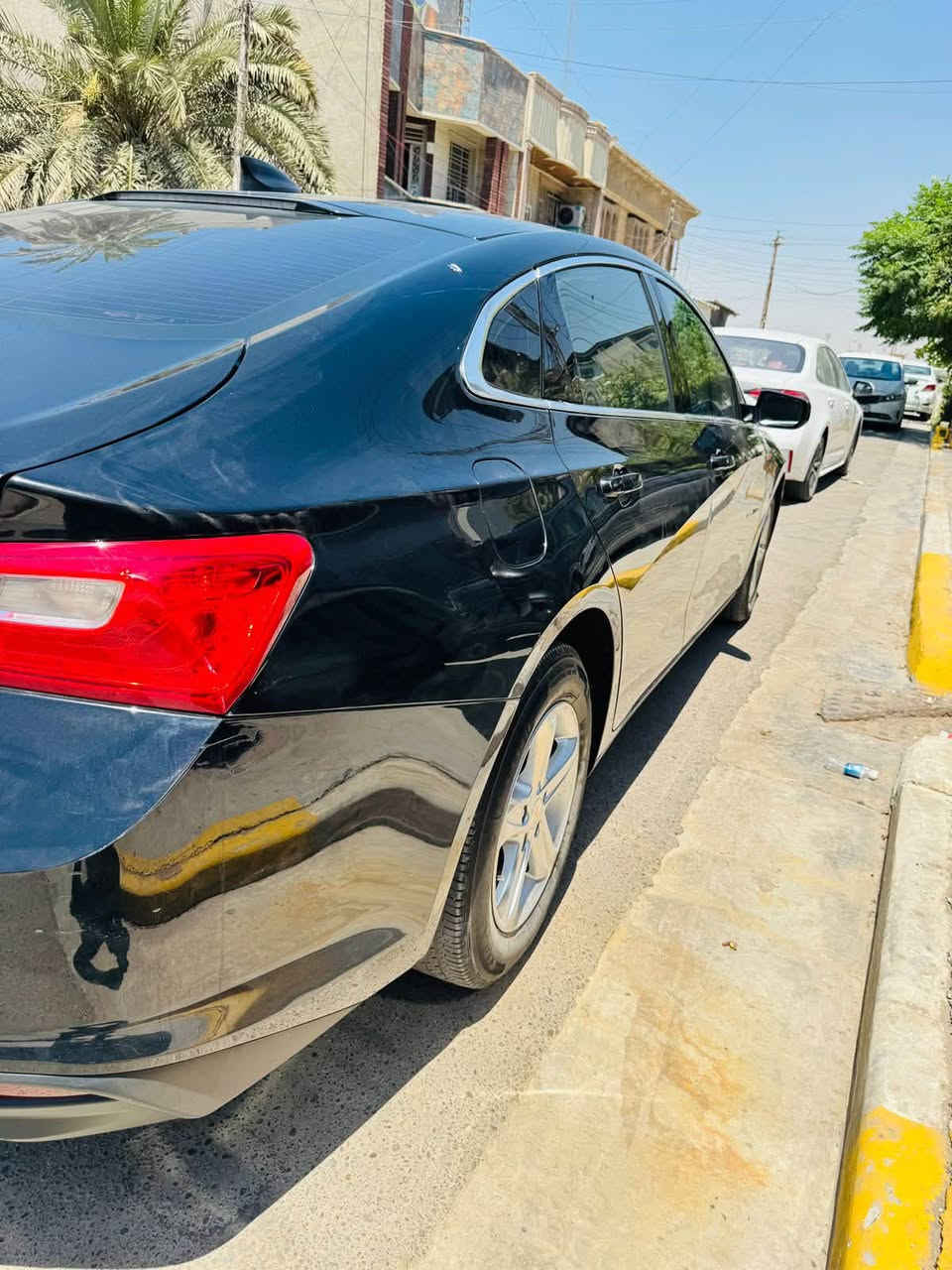 السلام عليكم للبيع ماليبو 2024 حادث فقط بنيد المواصفات حساسات امامي خلفي توقت ذاتي شاشه كامره دوراه رادرات نقطه عمياء سياره شرط كفاله كير محرك أربيل بااسمي بغداد السيديه  السعر 135 تلفون 📞 ***********
