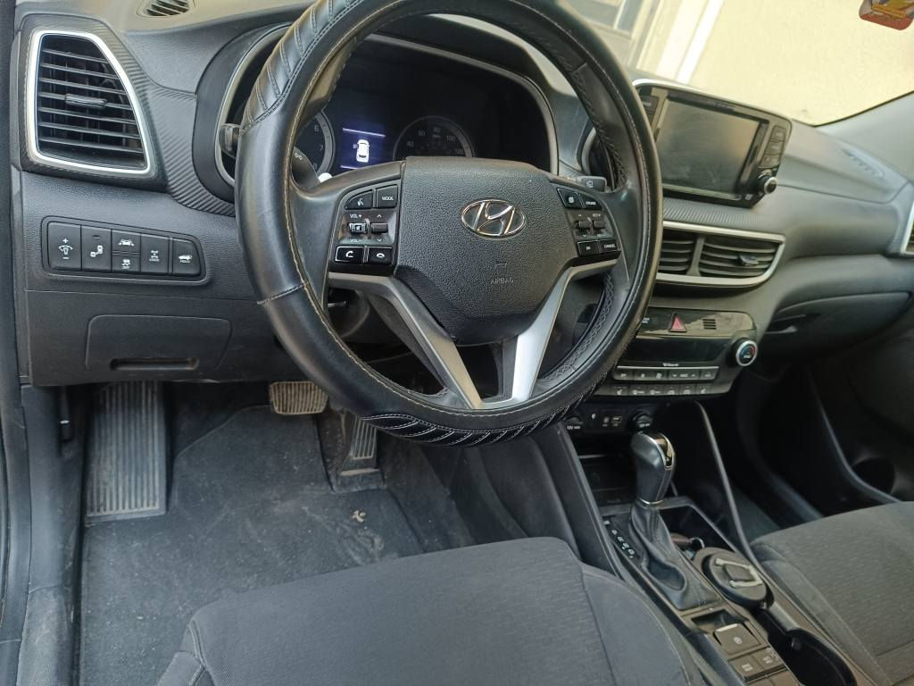 سلام عليكم توسان 2020 وارد امريكي حادث جاملغ وبنيد ايمن فول مواصفات عدا الفتحه فورويل بصمه كشنات كهرباء صندوق كهرباء رادارات سايد بريك بصمه  هواي مواصفات بيه ماشيه 49 مكينه كير بل جيس مكينه 2400 رقم بغداد بسمي هزه جديده بغداد, العراق


**إذا كنت صاحب هذا الإعلان وتريد حذفه لأي سبب، رجاءا أرسل رسالة إلى الدعم الفني**