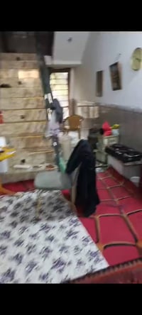 بيت للبيع مساحه الكليه  140 متر العنوان الدورة زراعي شارع 60 قريب علـّ...