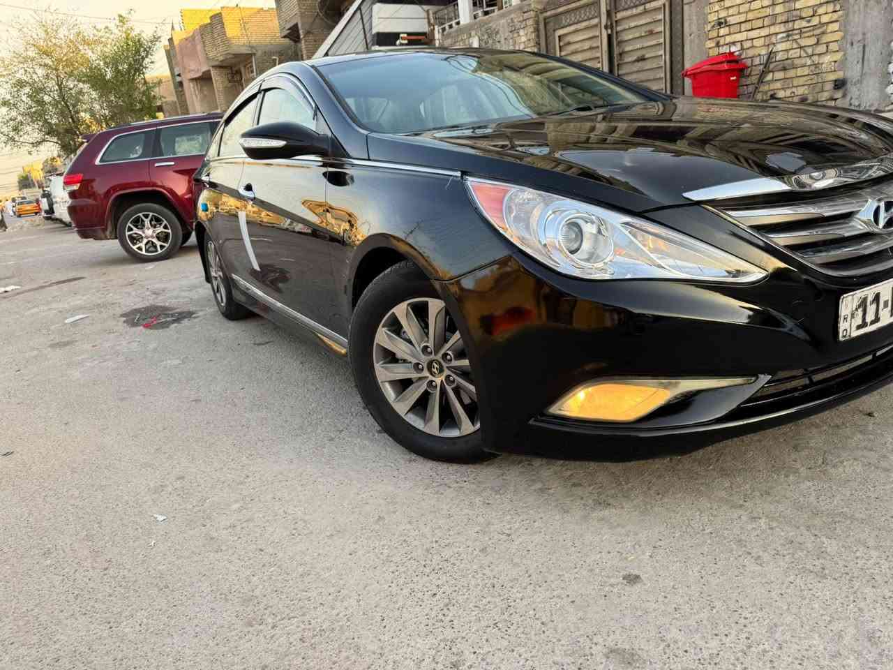 سوناتا للبيع موديل 2014  وارد امريكي بيه قطعتين صبغ بدون دواخل بين البابتين والباقي مكفولة محرك 2400 محرك كير تخم تاير صدر كله جديد سعر 92 ورقه مكان سيارة بغداد الرصافة رقمي 
‭0777 096 3805‬
