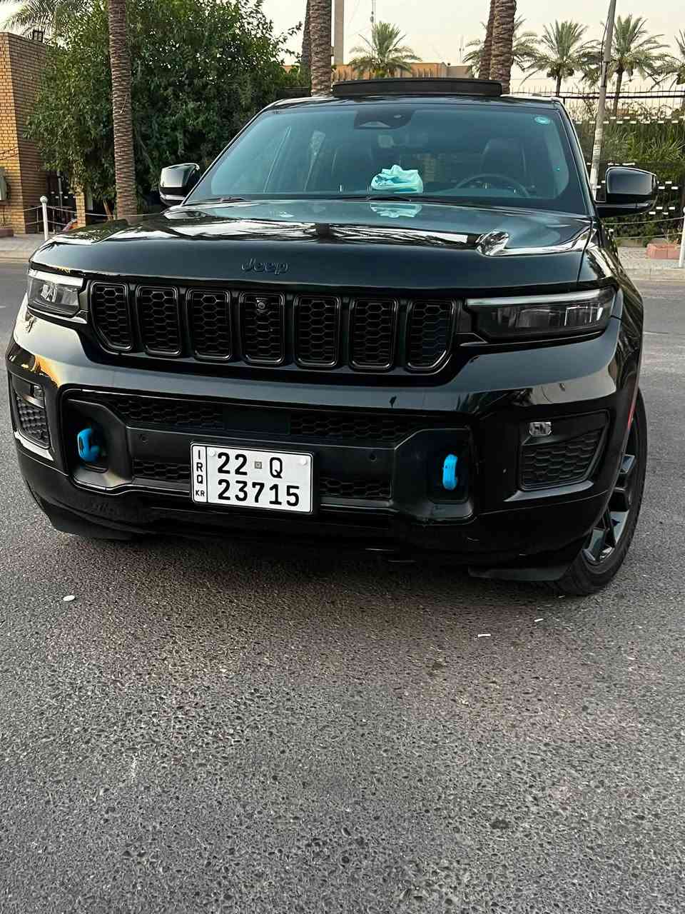 سلام عليكم جيب موديل ٢٠٢٤ للبيع او المراوس  بشي مناسب سياره شكل الأوفر لاند كات اسود سياره فول الفول جديده ماشيه ٢٠ الف مواصفات خاصه خمس كامرات كشن تخزين كراسي تبريد ترحيب استيرن كهرباء بردات خلفيه دبل بصمه الحادث موضع صبغ فقط شبر على كد الحادث سعر السياره ٣٤ الف دولار مكان السياره شارع فلسطين للاستفسار ***********
