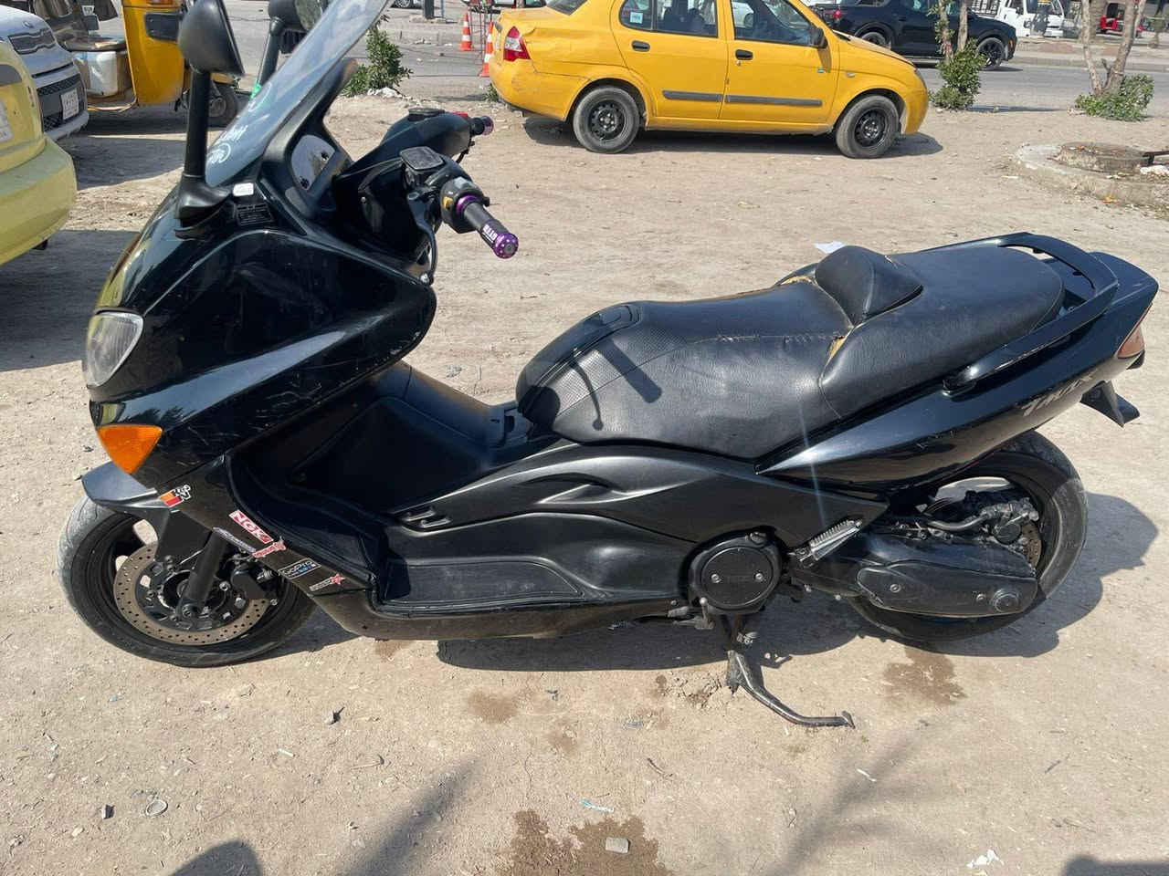 السلام وعليكم من رخصت صاحب الكروب تي ماكس 2007 دراجه ماشاء الله نضيفه وخير من الله مكينتها مامفتوح بيه برغي الله شاهد كفرات بلاديه دراجه شلعته تشك الكاع تراجه اكفلها الك من ناحيت مكينه مامفتوحه وكفرات ابلاديه مو تجاري واكفلها الك من سرقه اوراقها بسمي ومنفيسها موجود مكاني بغداد مدينت الصدر السعر 20 وبيها مجال حك الجيه ***********
