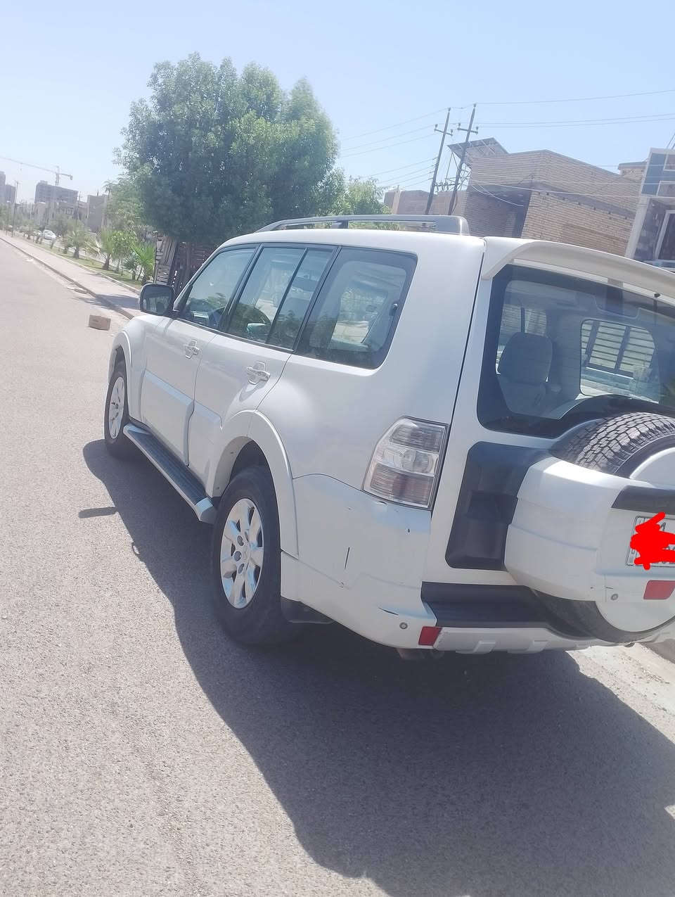 السلام عليكم 
باجيرو موديل 12 حبتور فووول للاخير 
مكفولة بدون صبغ 
معروفة مواصفات الحبتور 
باسمي هزة وسنوية 
السعر 136 $ مكاني حي الجهاد الاربع شوارع 
*********** بي واتساب 
***********
